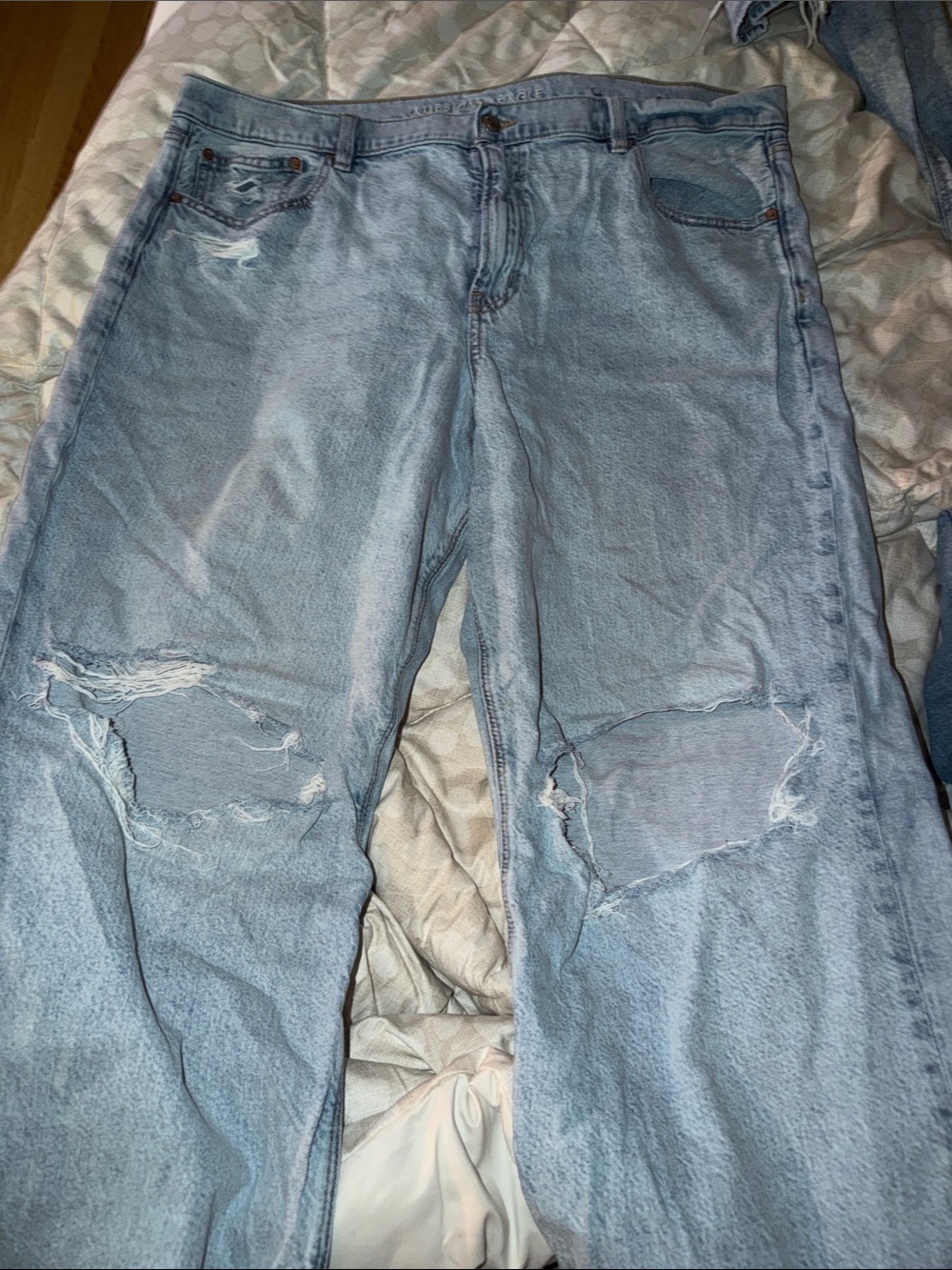 American Eagle Stovepipe Distressed Jeans Size 20 Long 31”